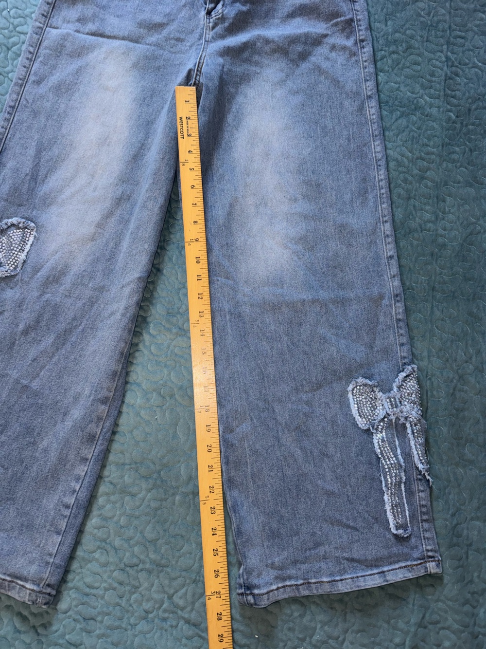 Blue Wide-Leg Jeans with Bow Appliqués - Picture 6 of 14